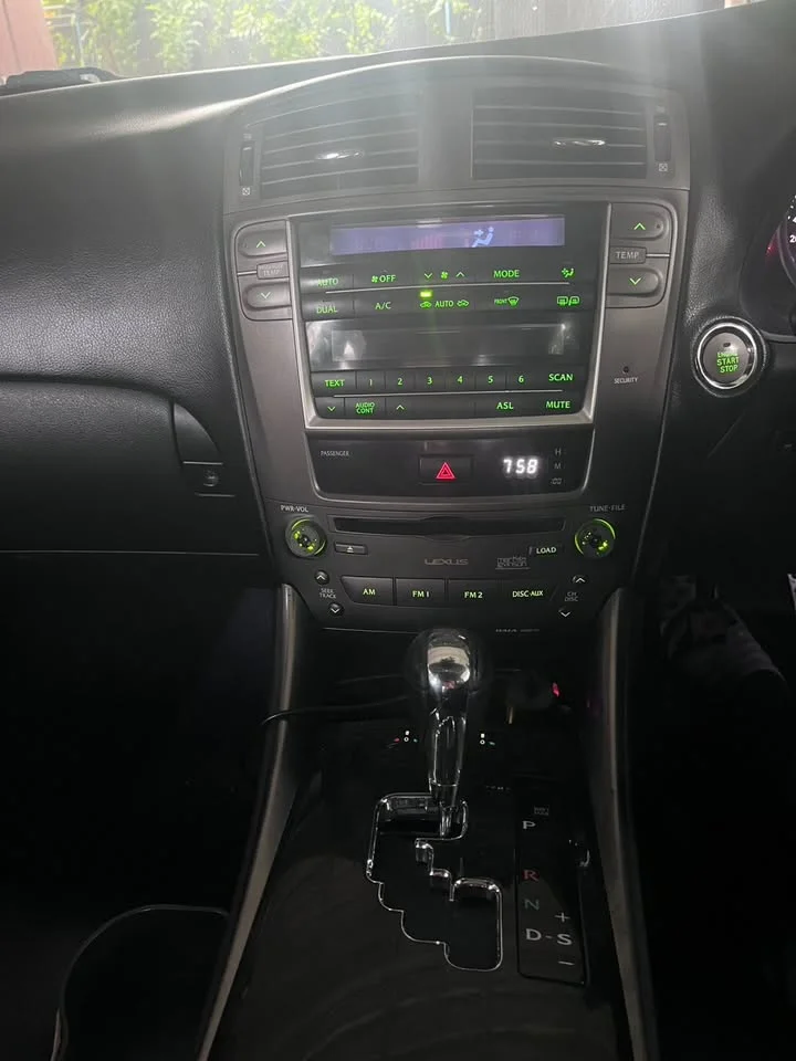 2007 Lexus IS II 2