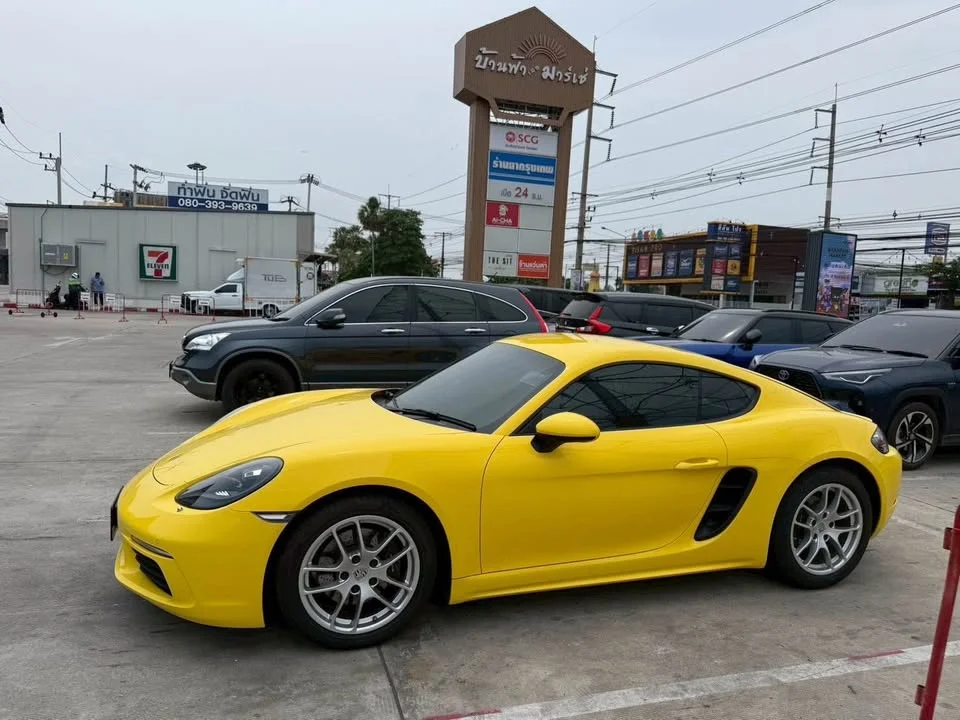 2017 Porsche 718 Boxster and Cayman IV 2