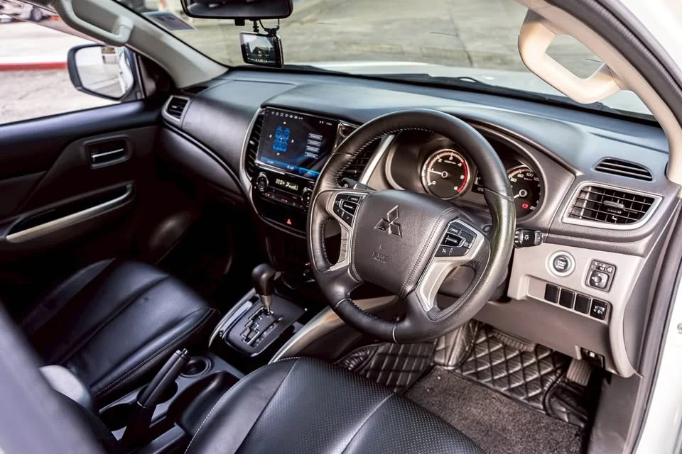 2018 Mitsubishi Triton V 2
