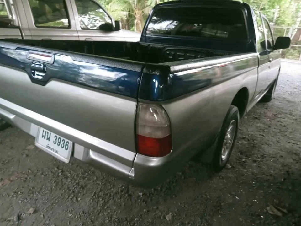 2004 Mitsubishi Strada III 3