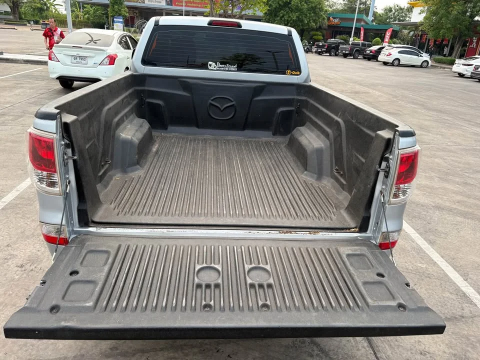 2012 Mazda BT-Series II 3