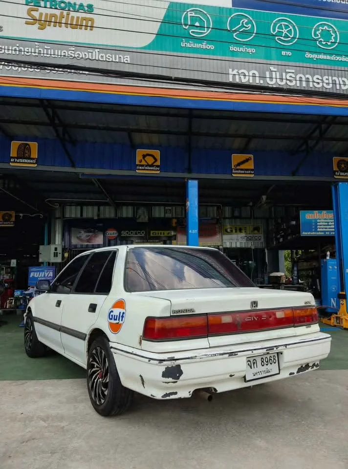 1990 Honda Civic IV 3