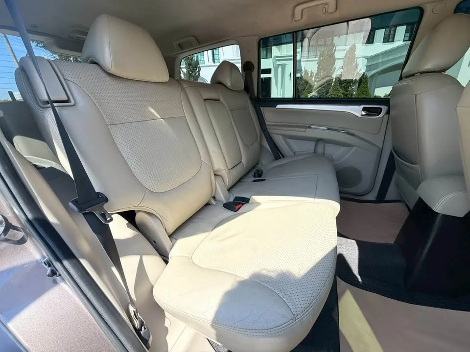 2011 Mitsubishi Pajero Sport II 2