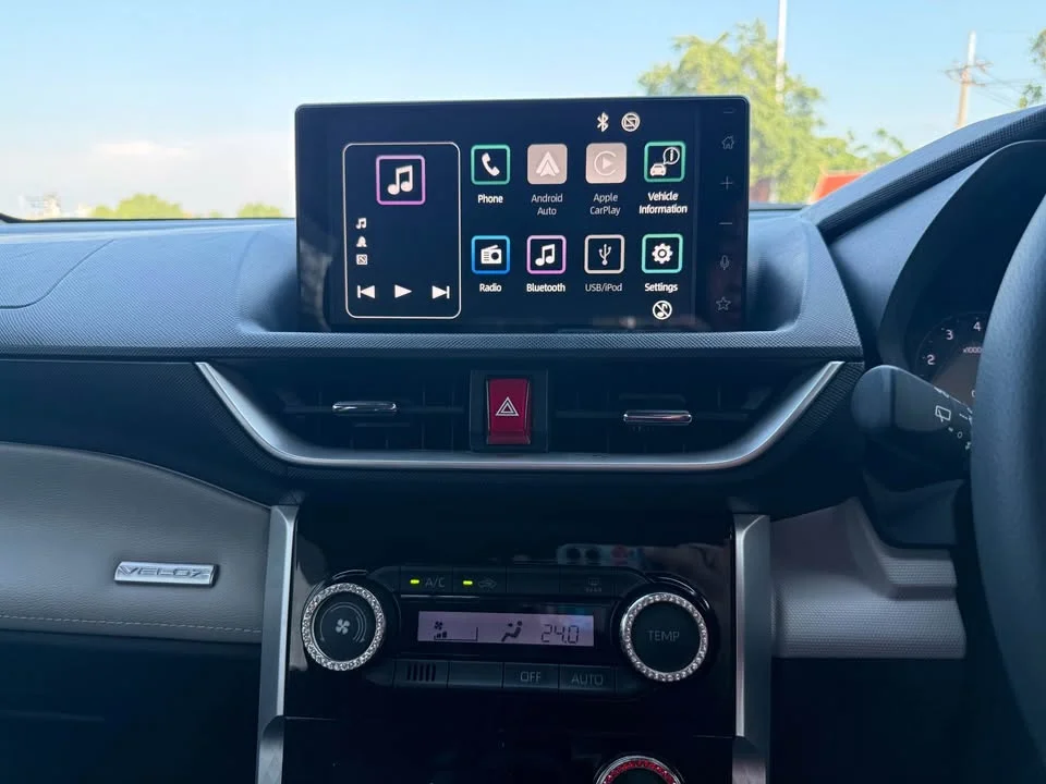 2023 Toyota Veloz III 2