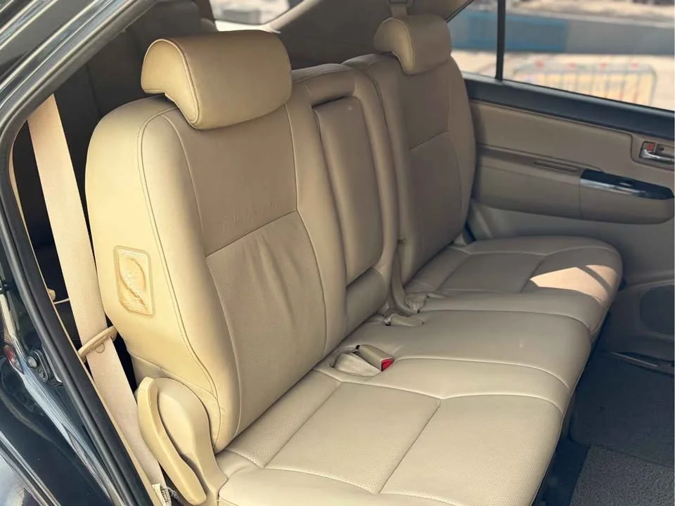 2012 Toyota Fortuner I 3