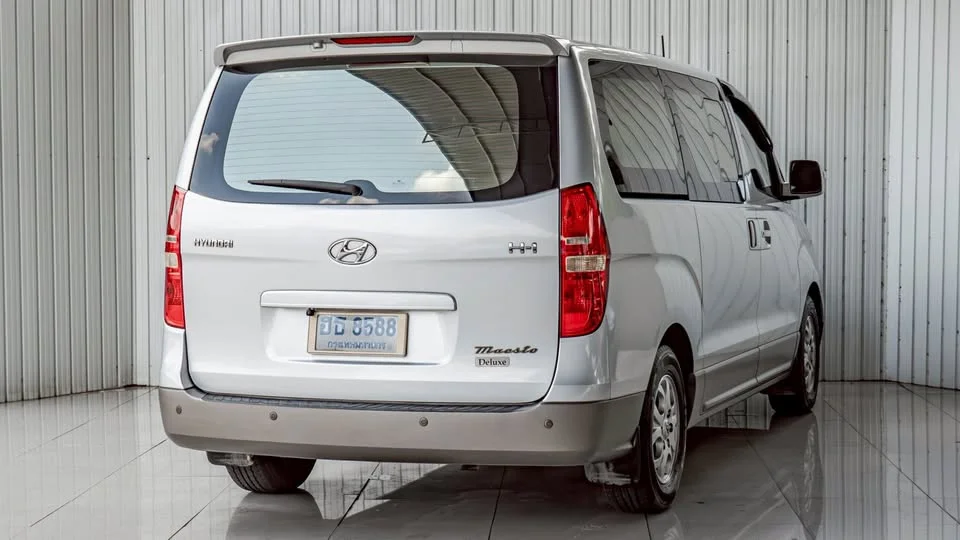 2011 Hyundai H-1 II 3