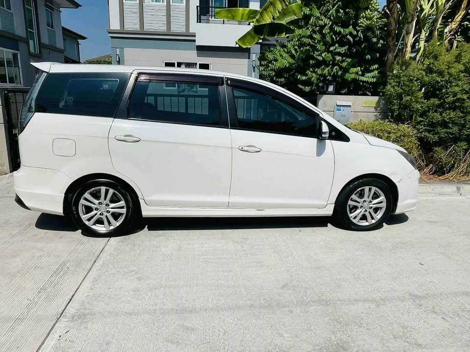 2012 Proton Exora 3