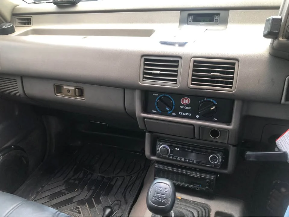 1992 Isuzu TFR III 2