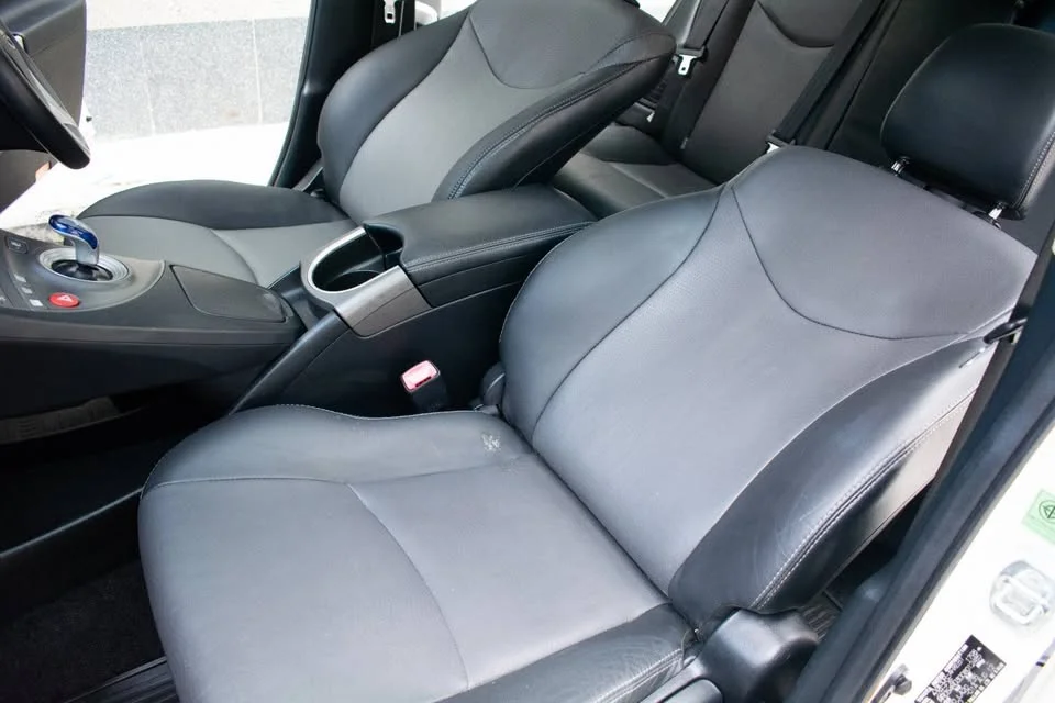 2012 Toyota Prius III 2