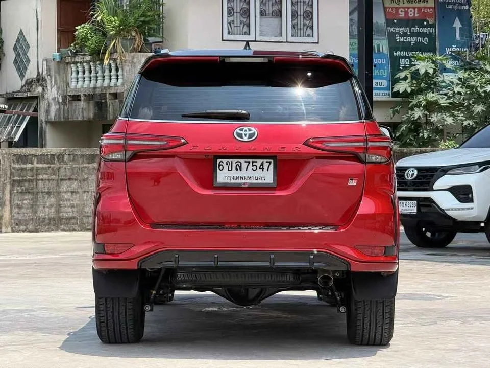 2025 Toyota Fortuner II 2