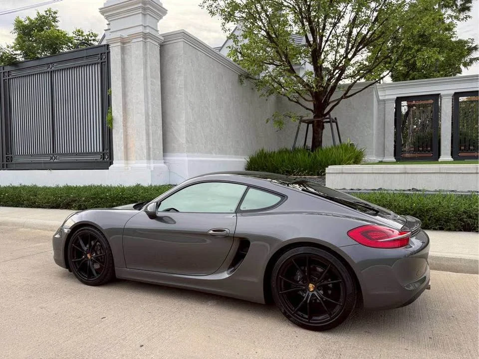 2013 Porsche Boxster and Cayman III 2