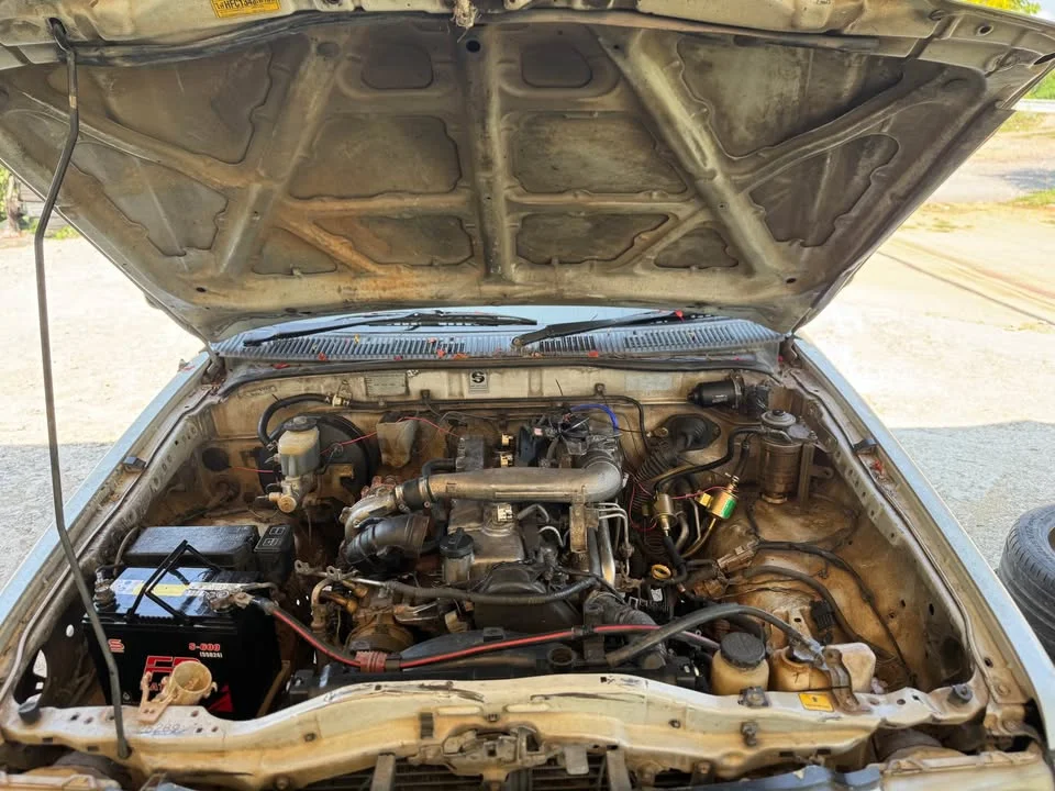 2002 Toyota Hilux Tiger VI 2