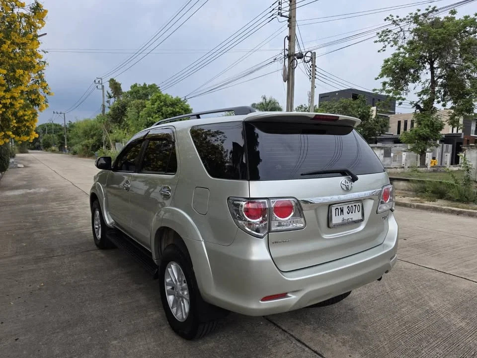 2013 Toyota Fortuner I 2