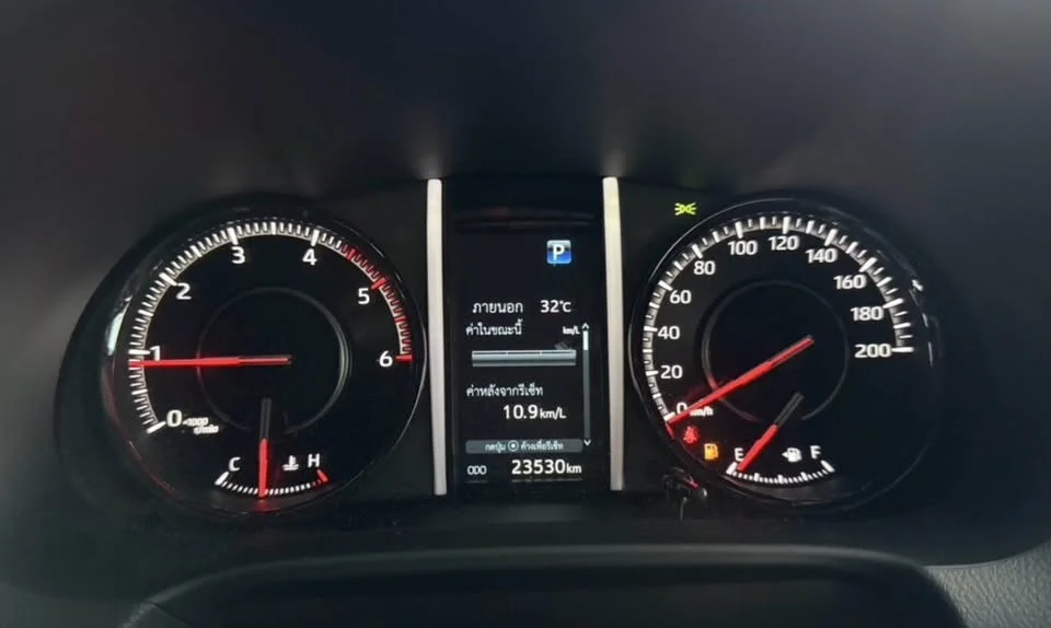 2025 Toyota Fortuner II 2