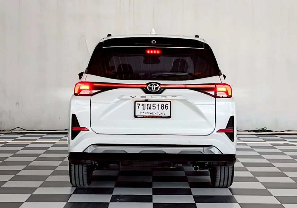 2022 Toyota Veloz III 2