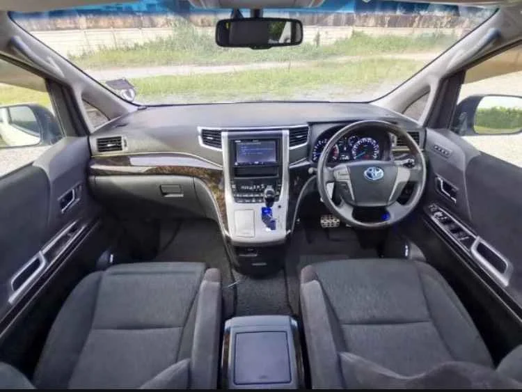 2013 Toyota Alphard, Vellfire II (AH20) 3