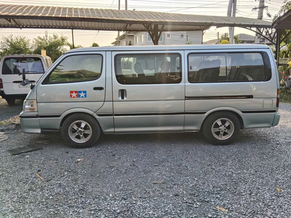 2002 Toyota Commuter IV (H100) 2