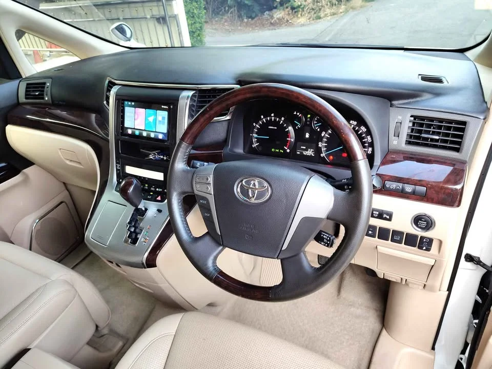 2012 Toyota Alphard, Vellfire II (AH20) 3