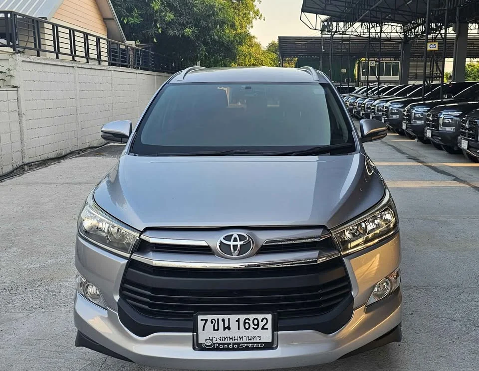 2018 Toyota Innova II 3