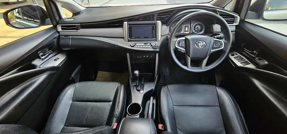 2018 Toyota Innova II 2