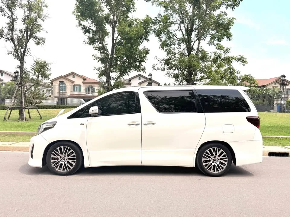 2012 Toyota Alphard, Vellfire II (AH20) 3