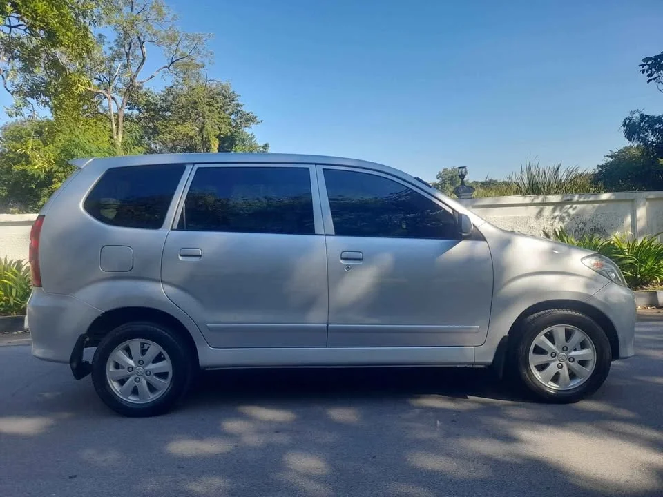2010 Toyota Avanza I 3