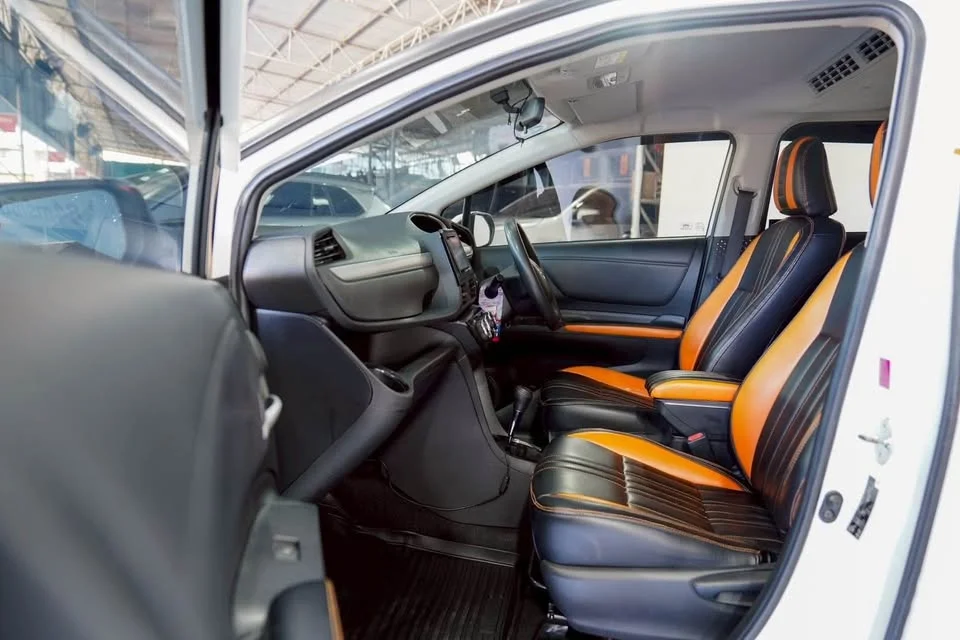 2018 Toyota Sienta II 2