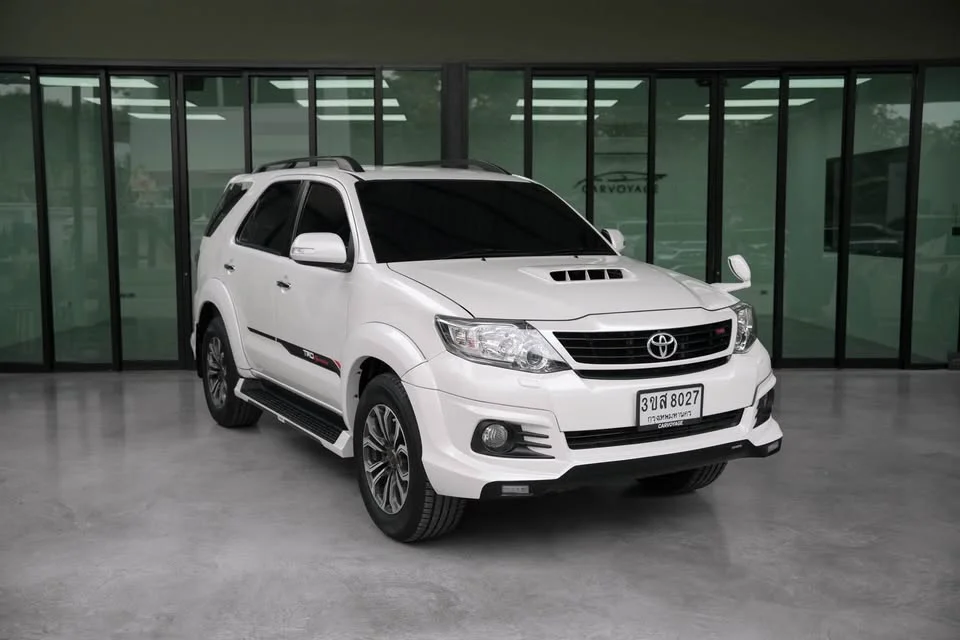 2015 Toyota Fortuner I 3