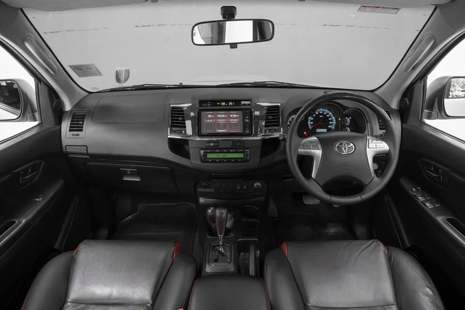 2015 Toyota Fortuner I 2