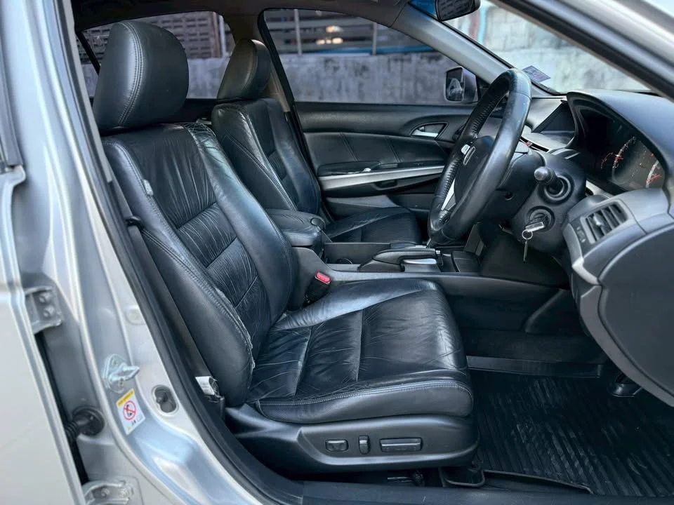 2011 Honda Accord VIII 2