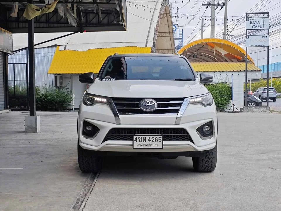 2018 Toyota Fortuner II 3