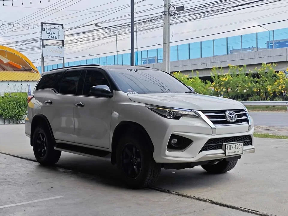 2018 Toyota Fortuner II 2