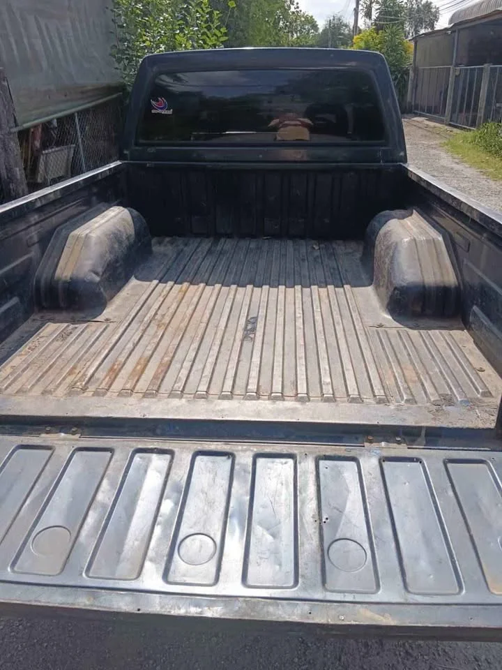 1995 Isuzu TFR III 2