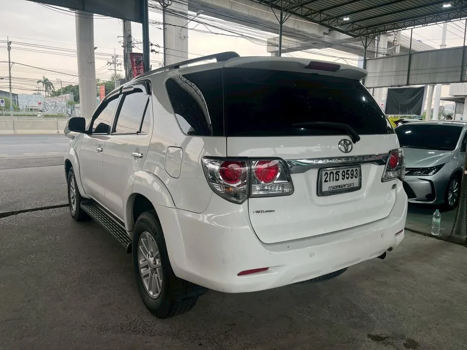 2013 Toyota Fortuner I 2