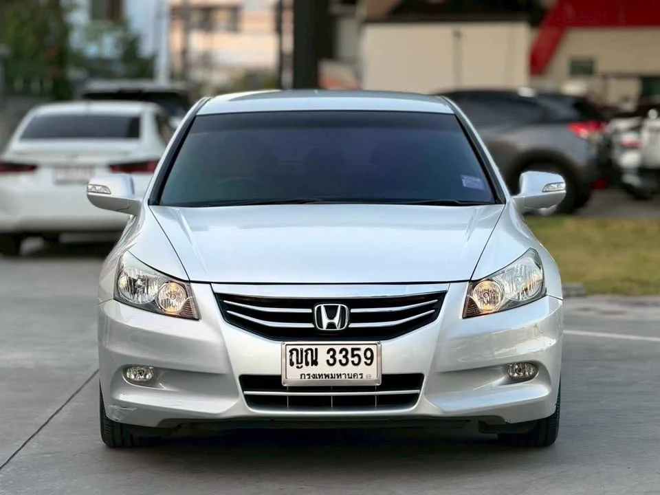 2011 Honda Accord VIII 3