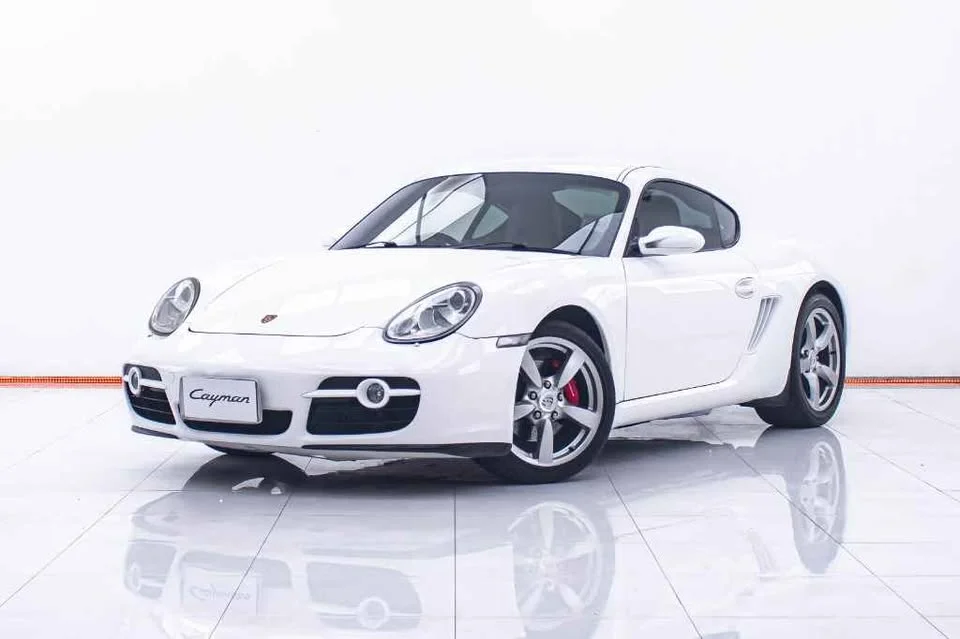 2017 Porsche Boxster and Cayman II 3