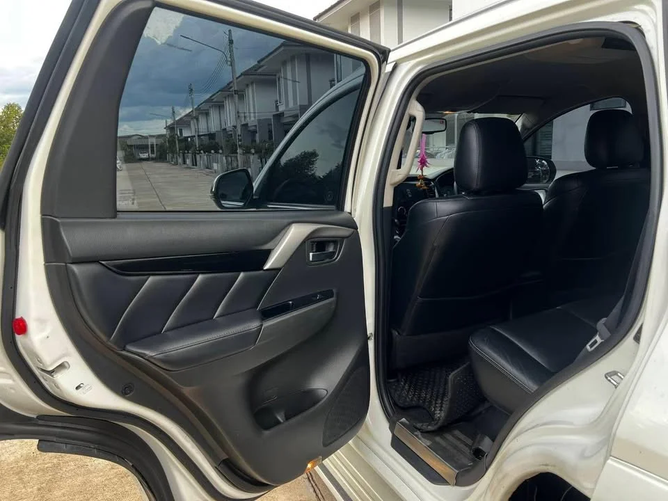 2015 Mitsubishi Pajero Sport III 3