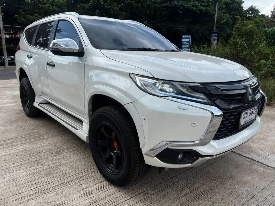 2015 Mitsubishi Pajero Sport III 2