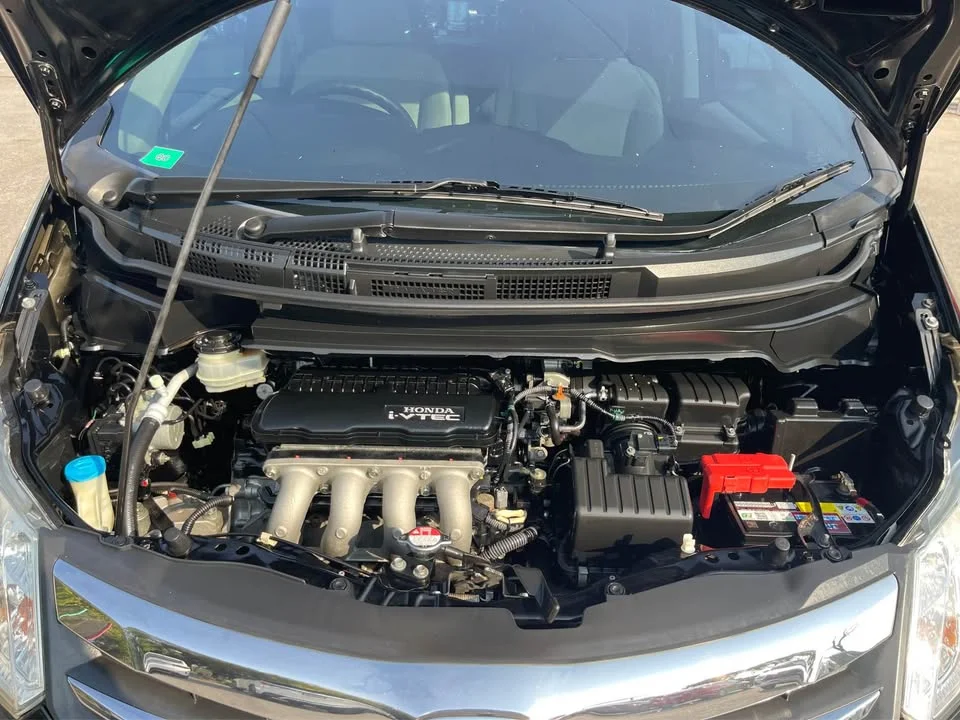2558 Honda Freed I 2