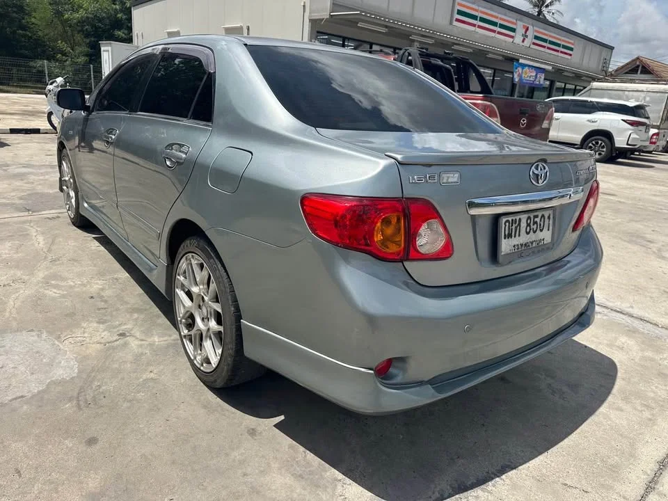 2009 Toyota Corolla Altis X (E140) 3