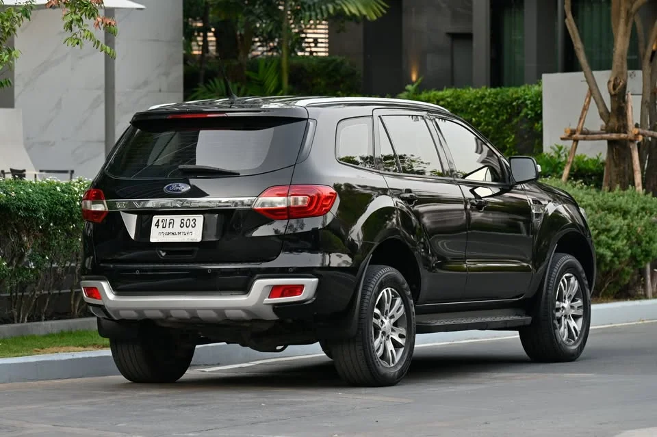 2016 Ford Everest II 3