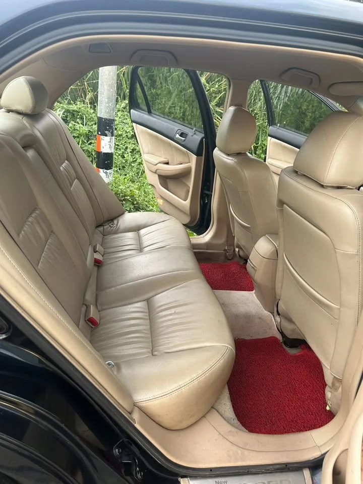 2003 Honda Accord VII 3