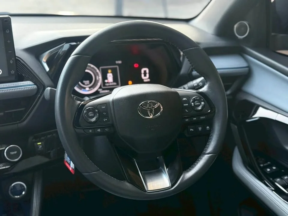 2024 Toyota Yaris Cross AC200 2