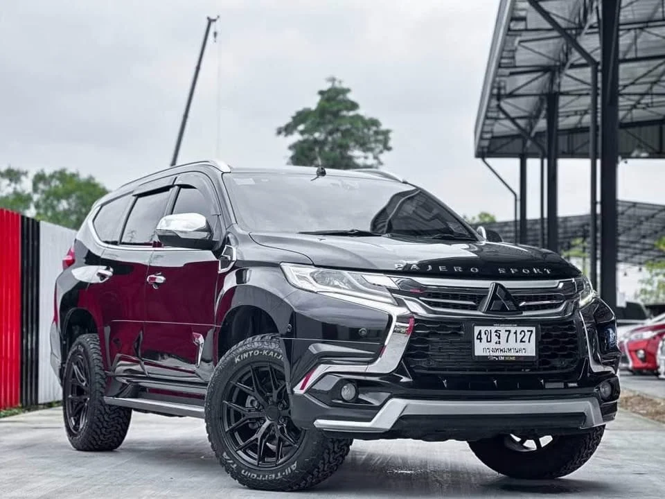 2559 Mitsubishi Pajero Sport III 3
