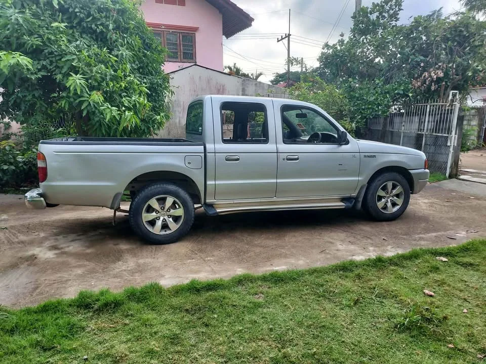 2001 Mazda 2500 Fighter V 3
