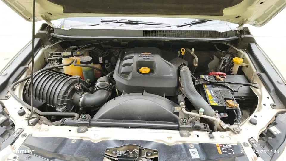 2013 Chevrolet Colorado II 3