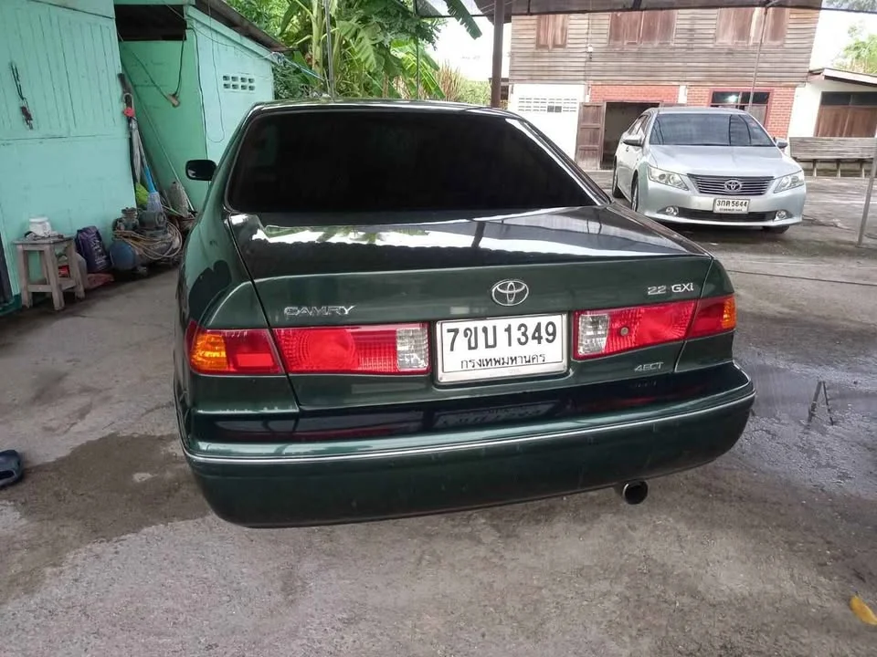 2002 Toyota Camry IV (XV20) 3