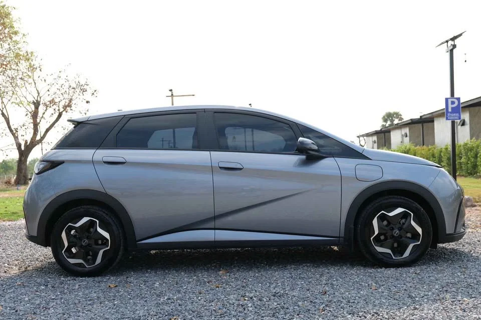 2023 BYD Dolphin 3