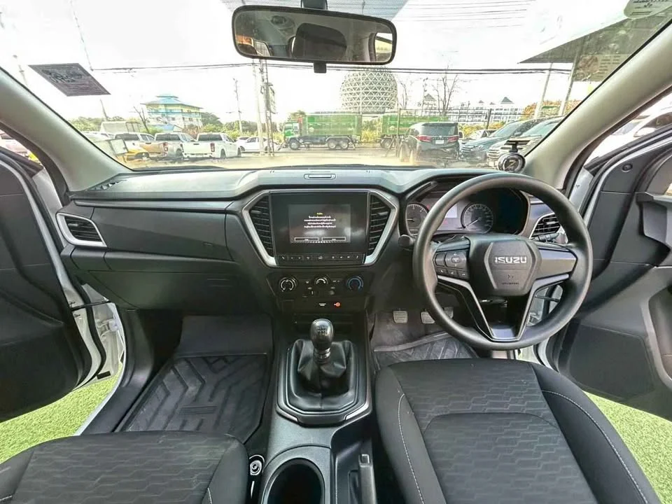 2023 Isuzu D-Max III (RG) 3