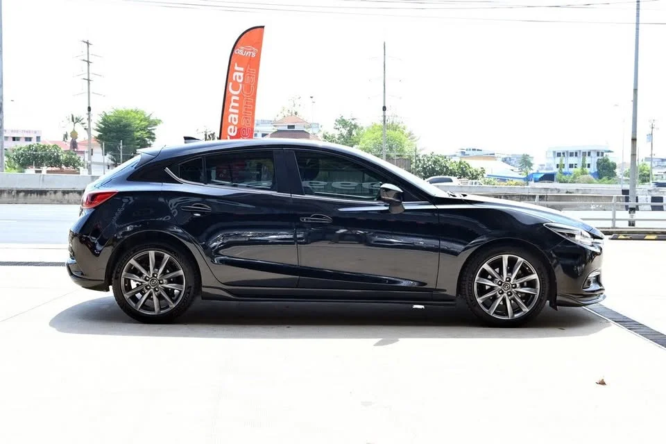 2019 Mazda 3 III 3